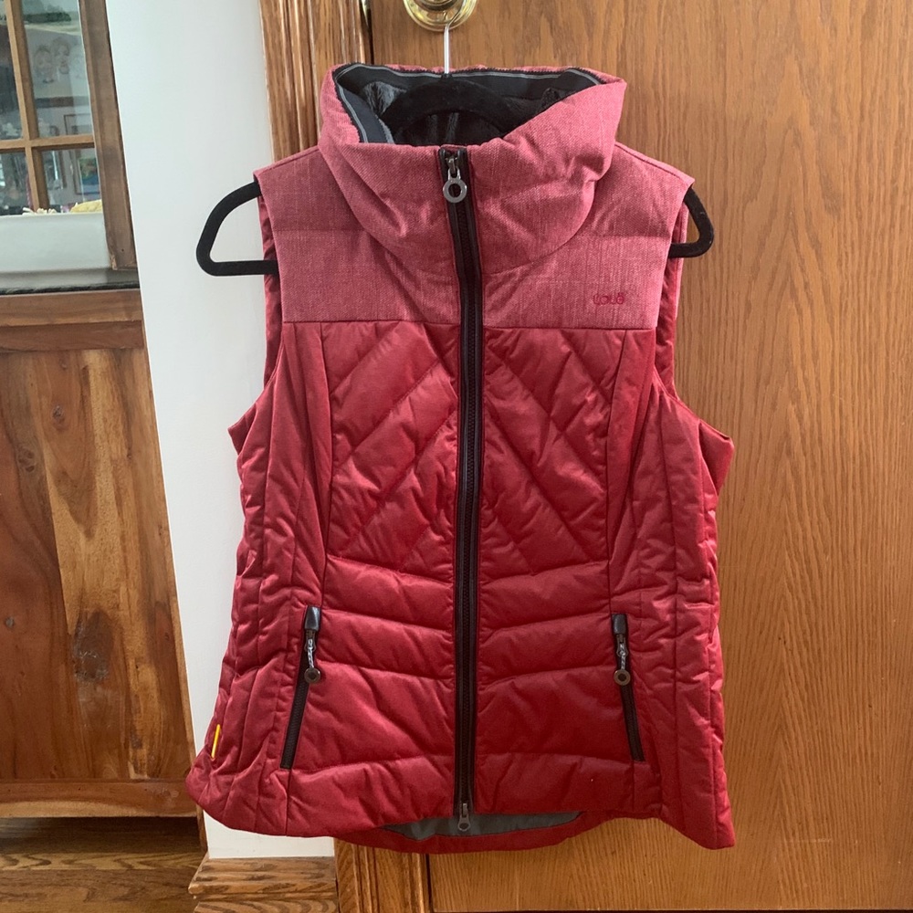 Lolë Fur Collar Puffer Vest